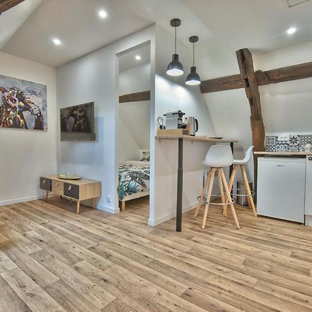 Le Cosy Apartment Epernon ภายนอก รูปภาพ